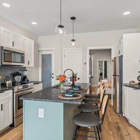 Passyunk Square Spacious 1 Bedroom Oasis- Huge Deck Филаделфия Екстериор снимка