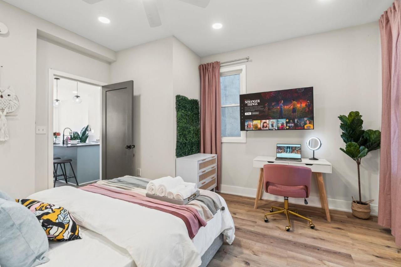 Passyunk Square Spacious 1 Bedroom Oasis- Huge Deck Филаделфия Екстериор снимка