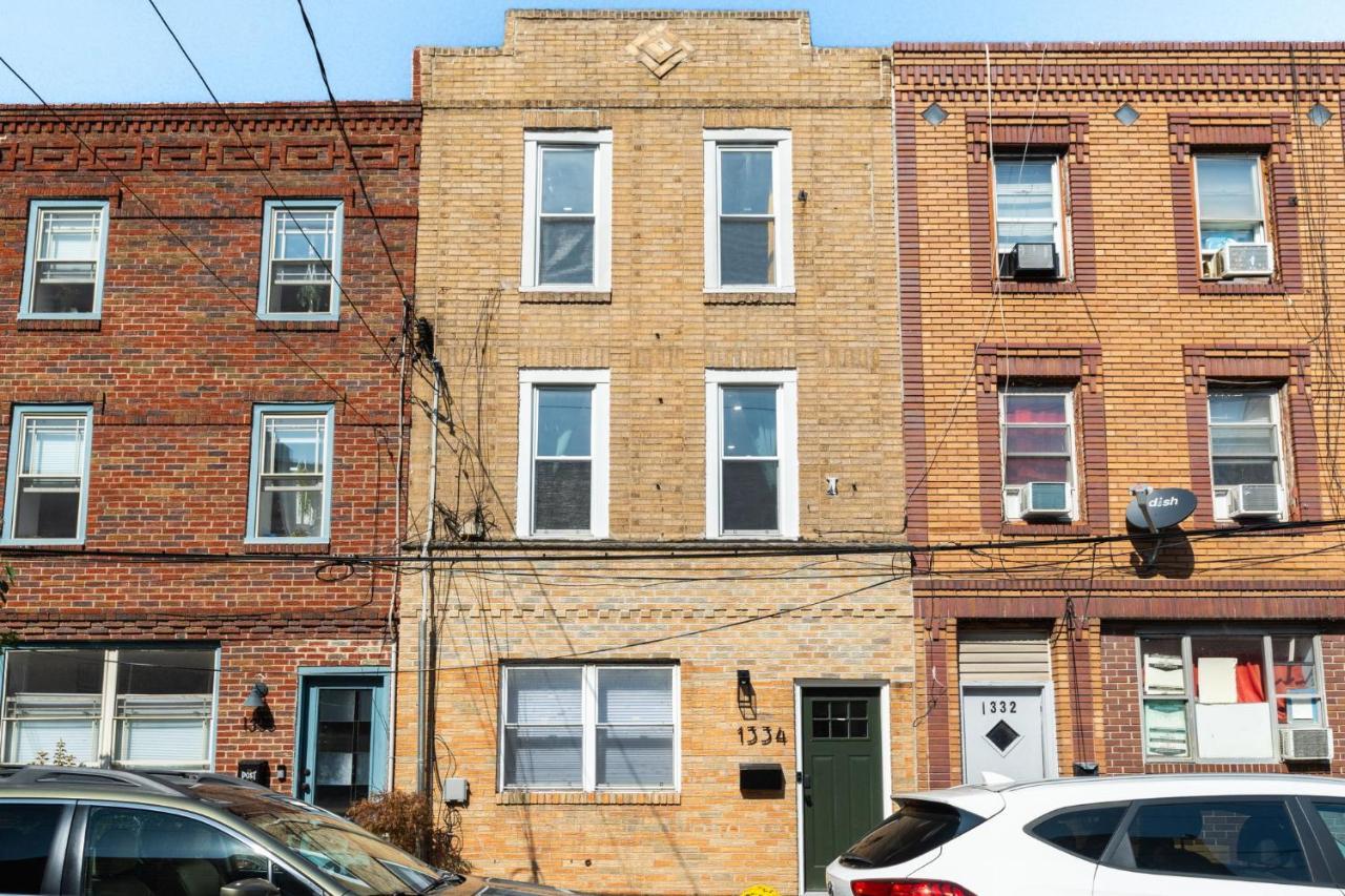 Passyunk Square Spacious 1 Bedroom Oasis- Huge Deck Филаделфия Екстериор снимка